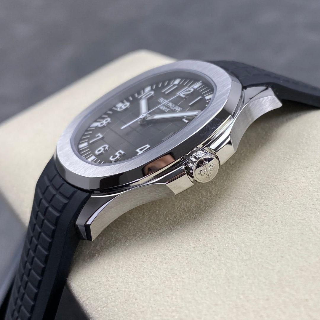 Patek Philippe Aquanaut 5167G