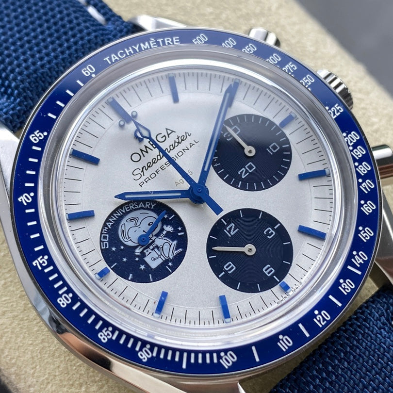 Omega SpeedMaster Snoopy