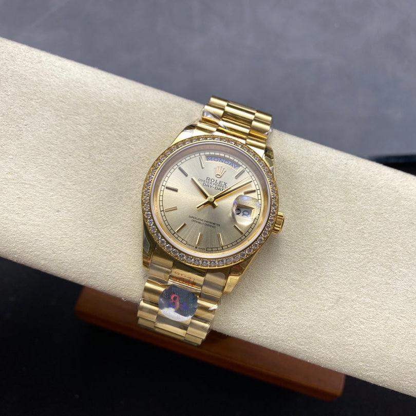 Rolex "Day Date Gold" with Diamond Bezel 36mm
