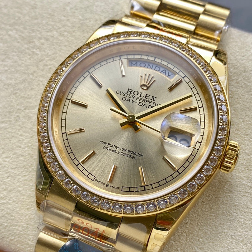 Rolex "Day Date Gold" with Diamond Bezel 36mm