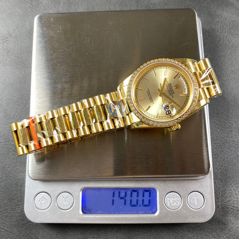 Rolex "Day Date Gold" with Diamond Bezel 36mm
