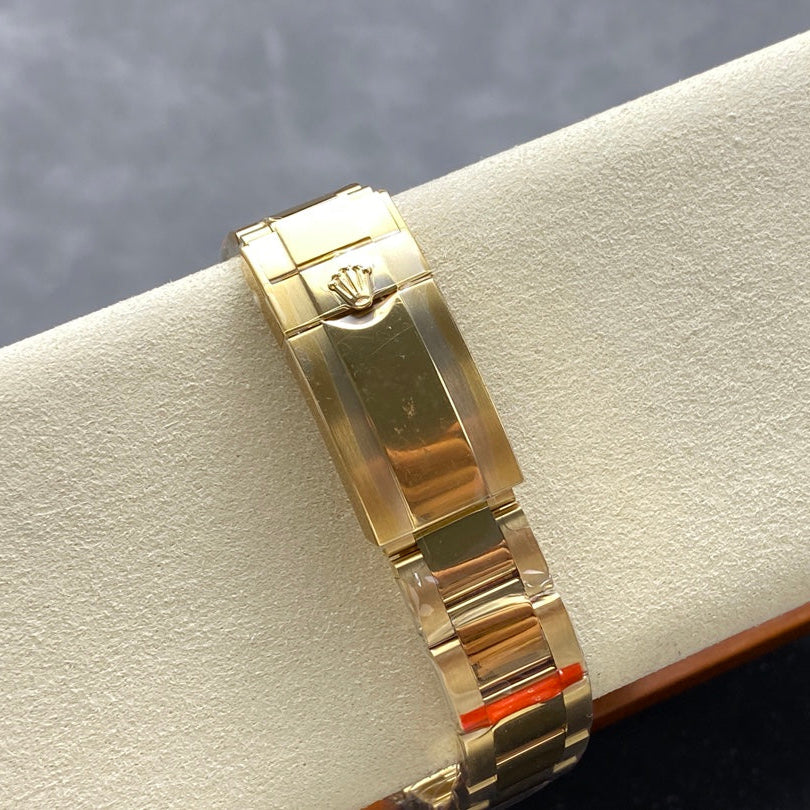 Rolex "Daytona" Gold White Dial