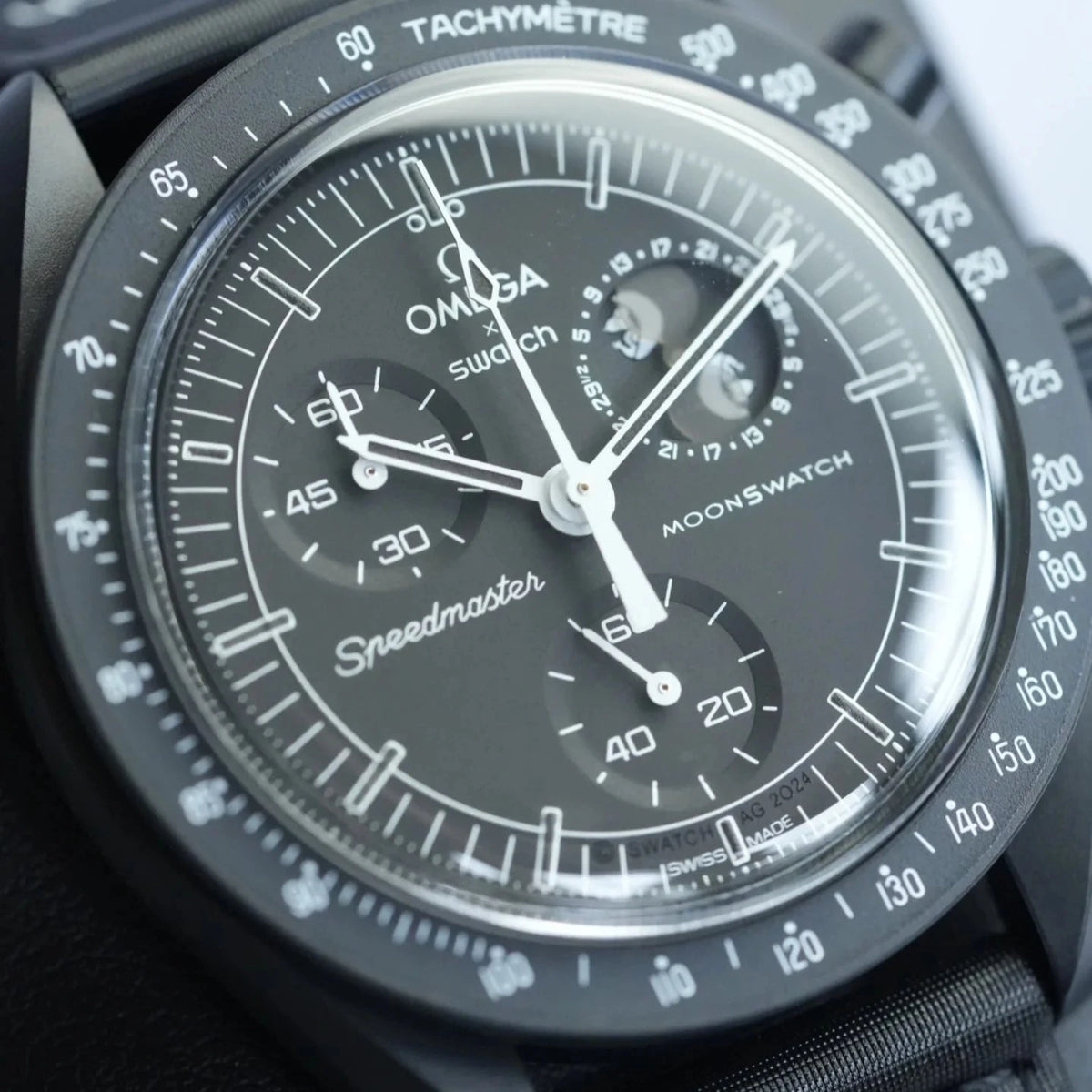 Swatch Omega New Moon “Snoopy”