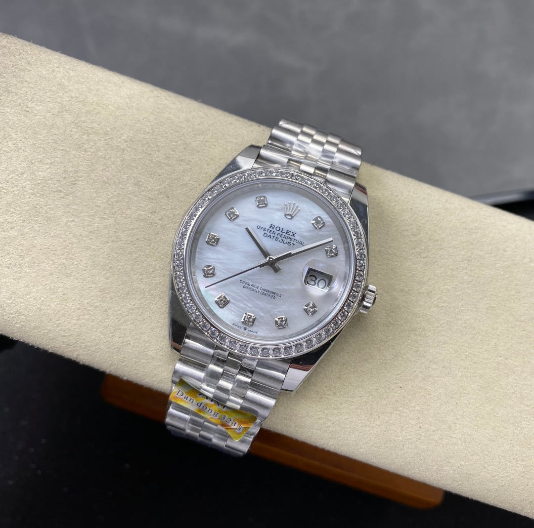 Rolex "Date Just Pearl Face Diamond
